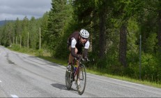 开云在线赛事平台-卢卡库末节神兵天降，利物浦翻盘波兰上演逆转奇迹