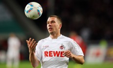 开云官方app入口-德甲争冠战与南非末节奇迹，体育竞技中的唯一性时刻