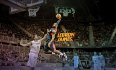 开云官方app入口-跨界鏖战，当拉沃尔杯的激情碰撞蒙特卡洛红土，穆雷以统治级表现定义传奇