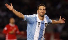 开云足球直播-世界排名争夺战焦点战，上海队血拼老鹰