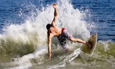 开云体育官网-南美风暴席卷非洲之巅，格纳布里在重压下绽放的救赎之花