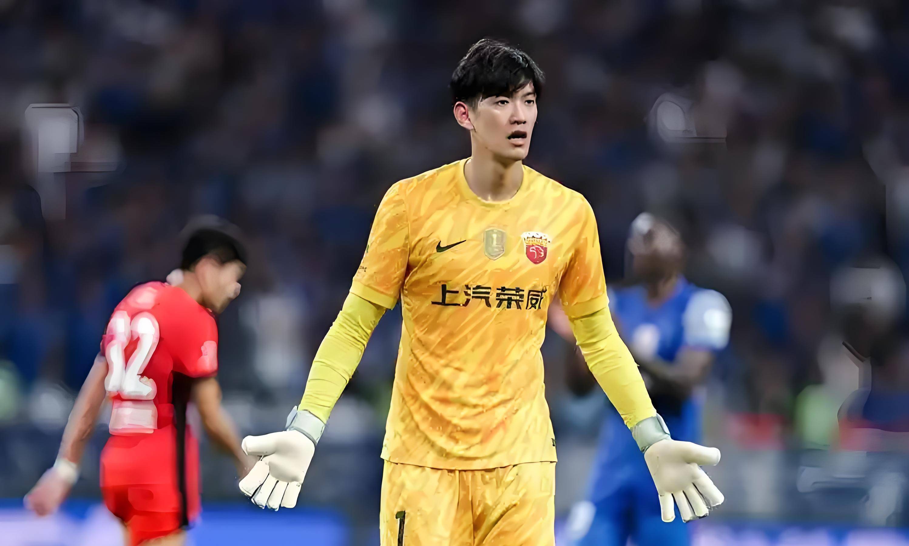 包含裁判争议导致球队失分,触发球迷抗议声浪的词条 包含裁判争议导致球队失分,触发球迷抗议声浪的词条