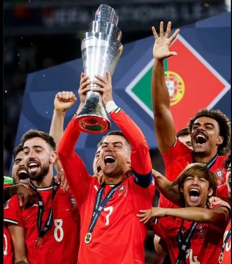 加的斯队在比赛中取得了令人振奋的胜利的简单介绍 加的斯队在比赛中取得了令人振奋的胜利的简单介绍