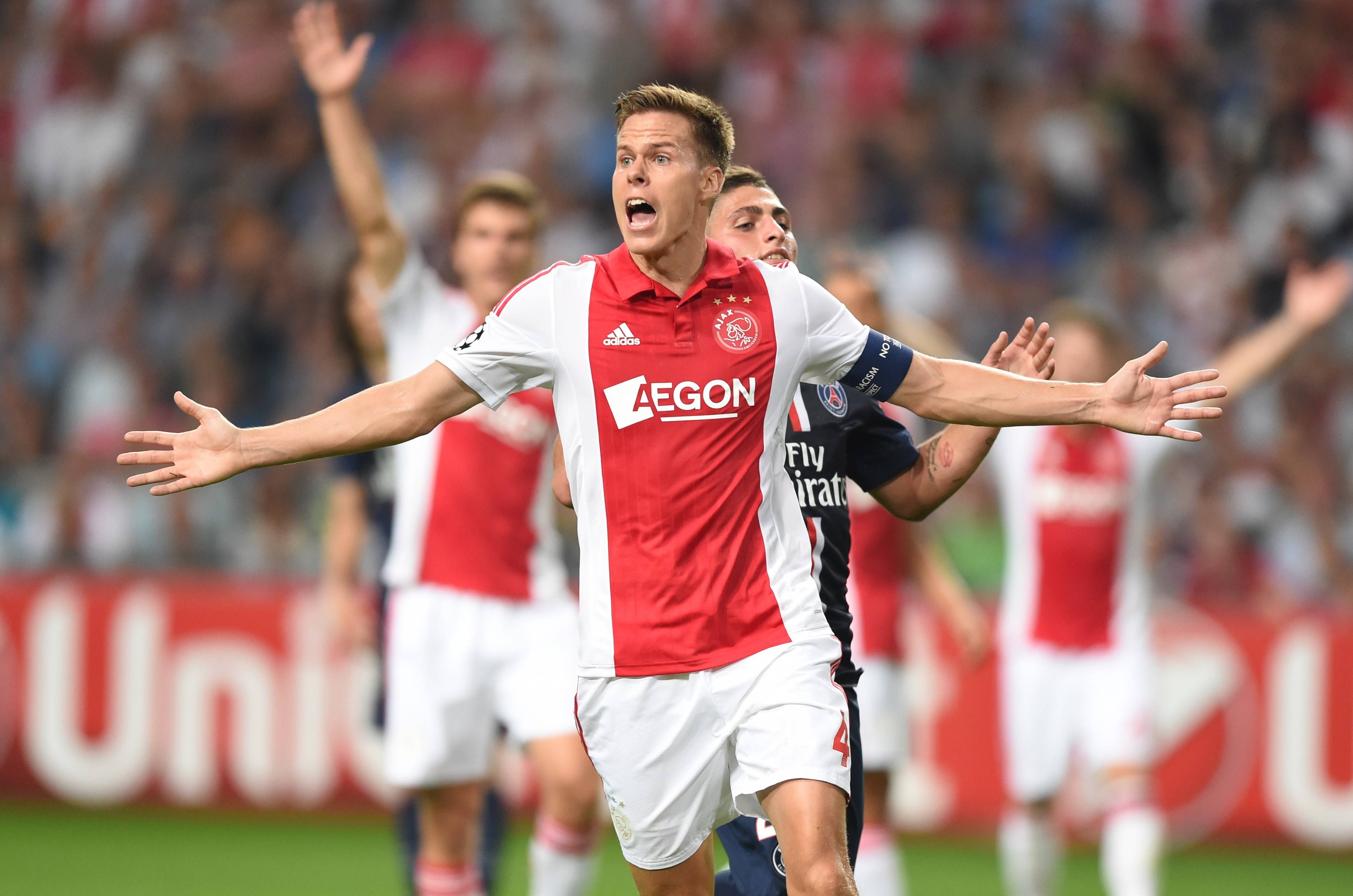 阿贾克斯豪取大胜，晋级前景大好的简单介绍