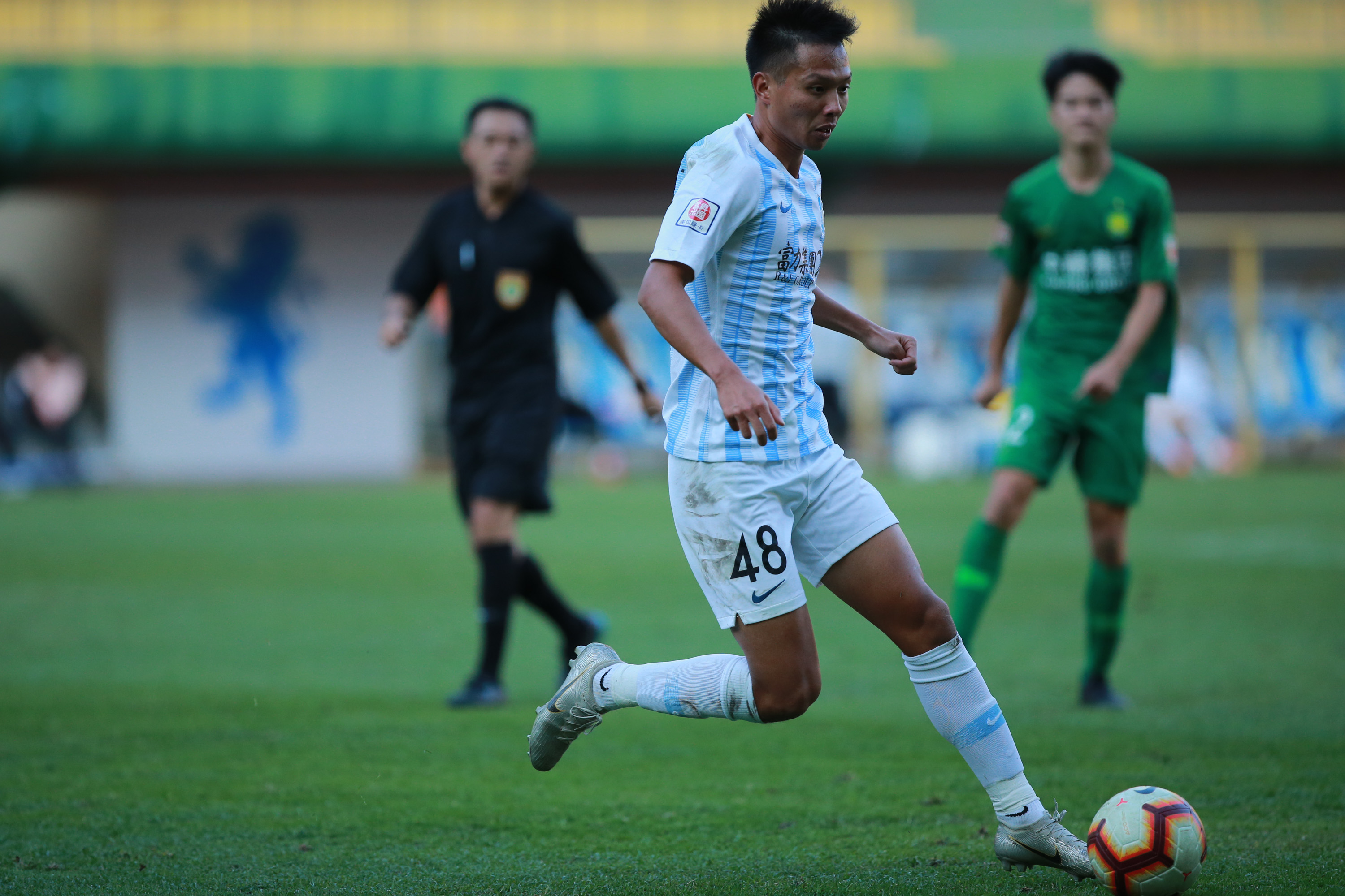 富力队在比赛中展现出侵略性进攻,迅速取得优势的简单介绍 富力队在比赛中展现出侵略性进攻,迅速取得优势的简单介绍