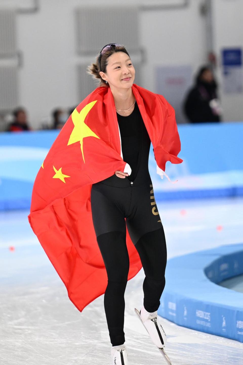 关于穿云破雾！中国选手力挽狂澜斩获金牌的信息