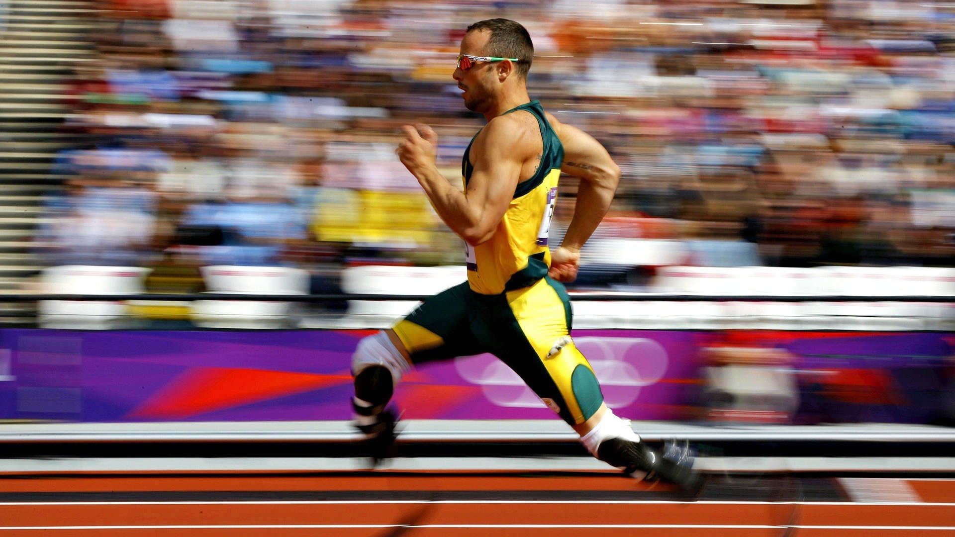 赛道新王诞生，F1揭幕战之夜，凯塞多冠军级表现震撼围场