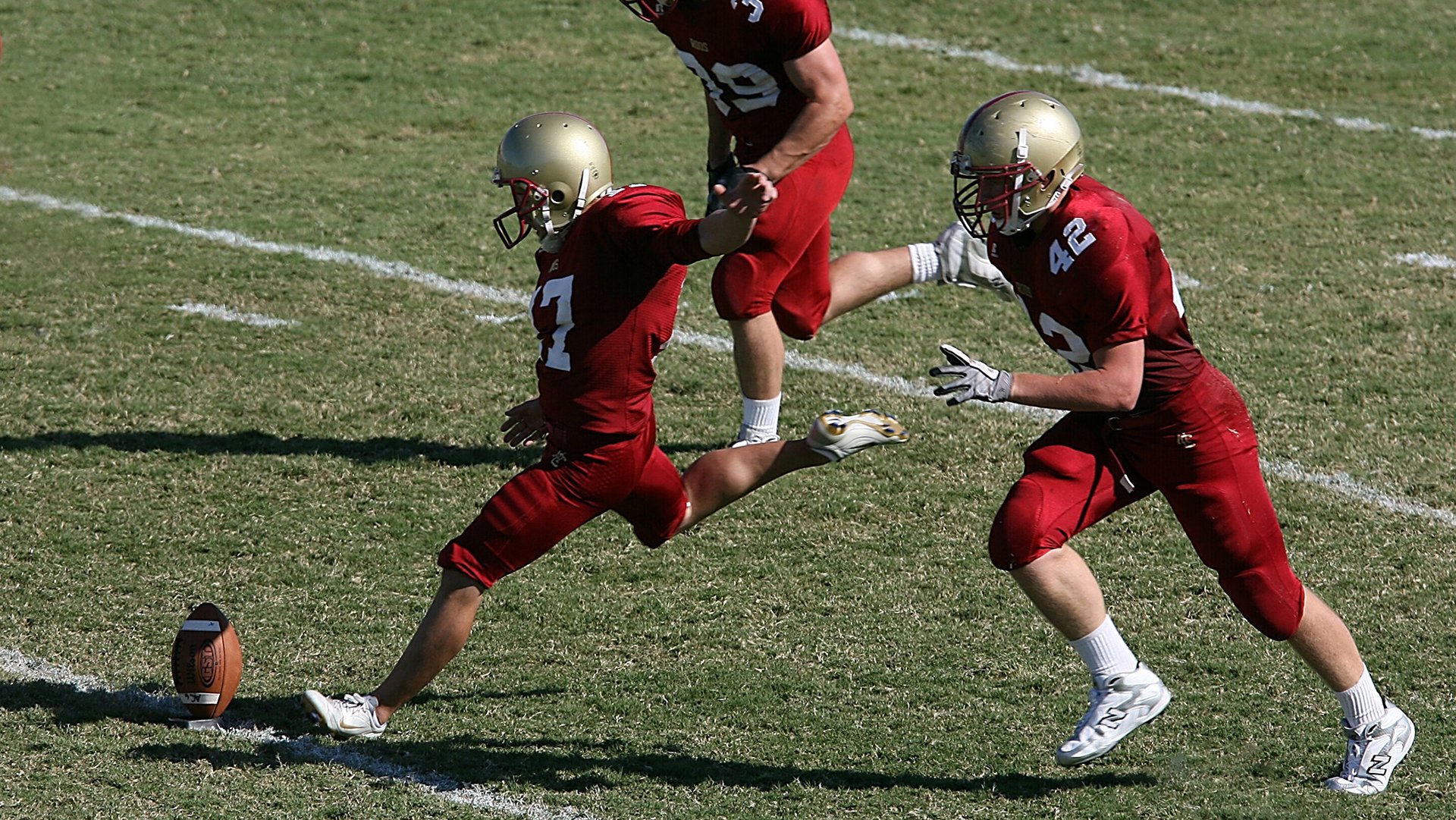 橙色风暴绝境突围！奥斯梅恩一锤定音，荷兰决胜局力克亚特兰大