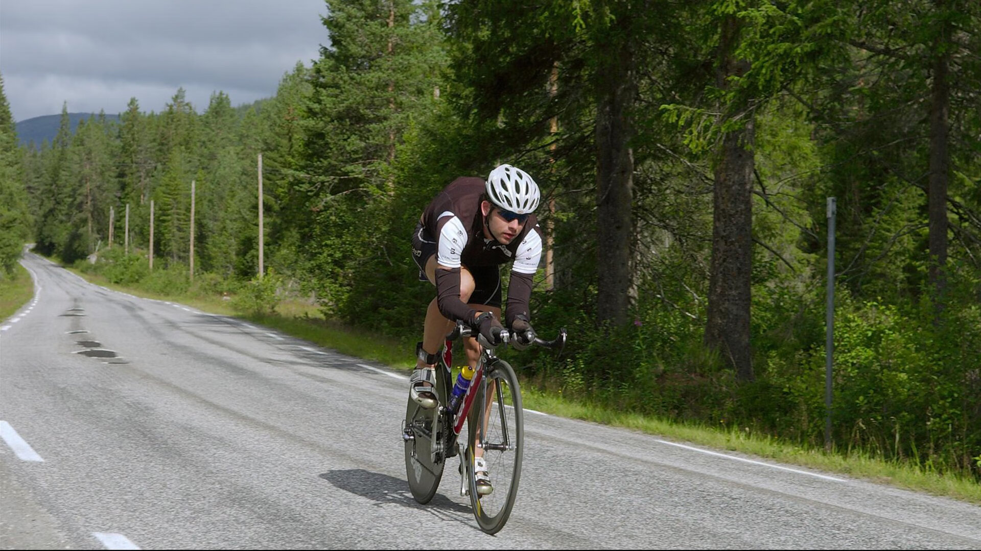 跨越赛场的硬核精神，从步行者鏖战到莫兰特接管欧冠的制胜哲学