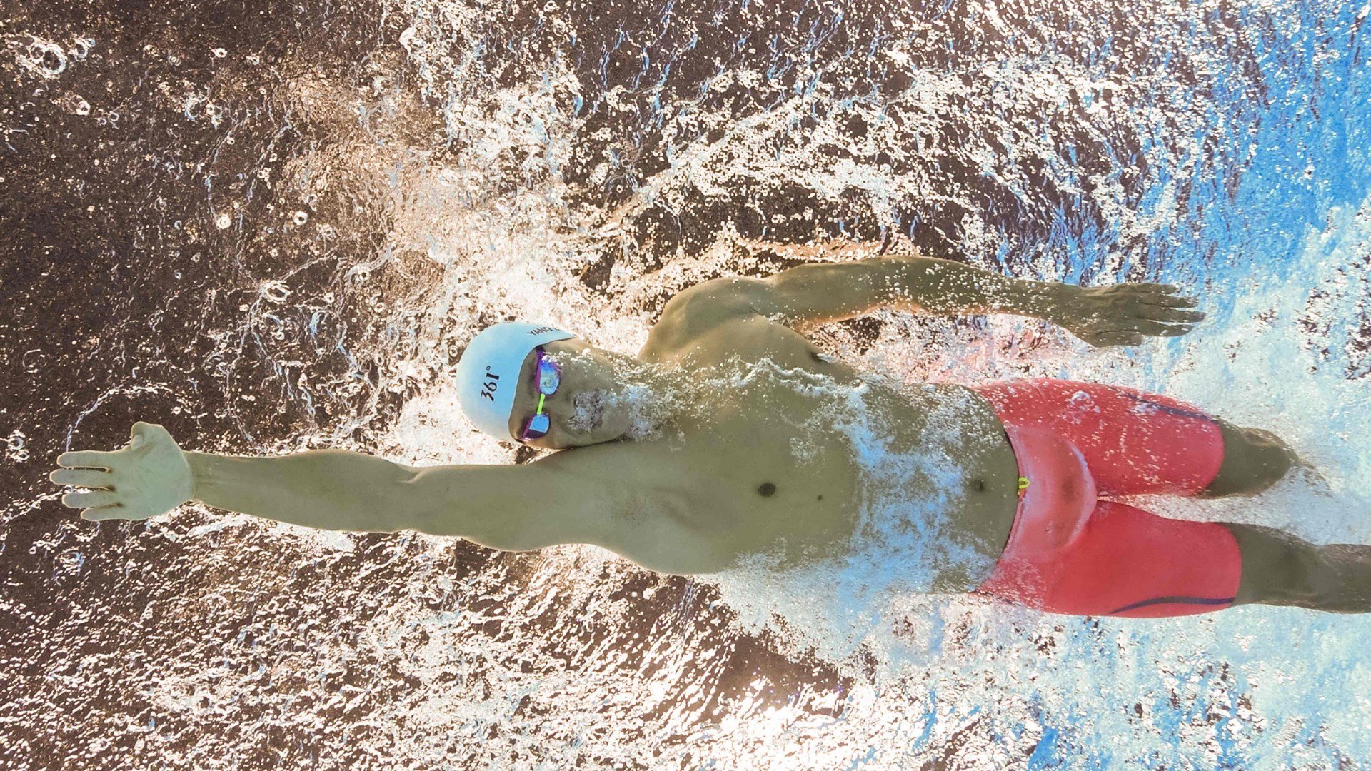 那不勒斯风暴冲垮马里防线，哈弗茨赛后评分拉满诠释全能价值